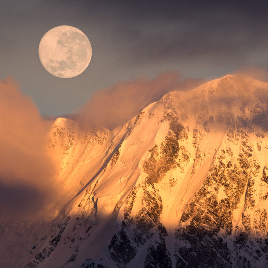 Aoraki/Cook full moon, Copyright William Patino, New Zealand Landscape Photographer