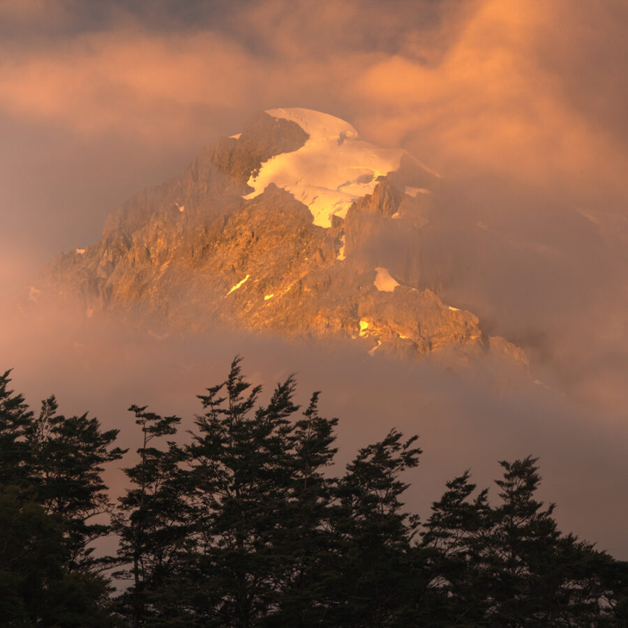 Mount Tutoko Sunset. Copyright William Patino New Zealand Photographer